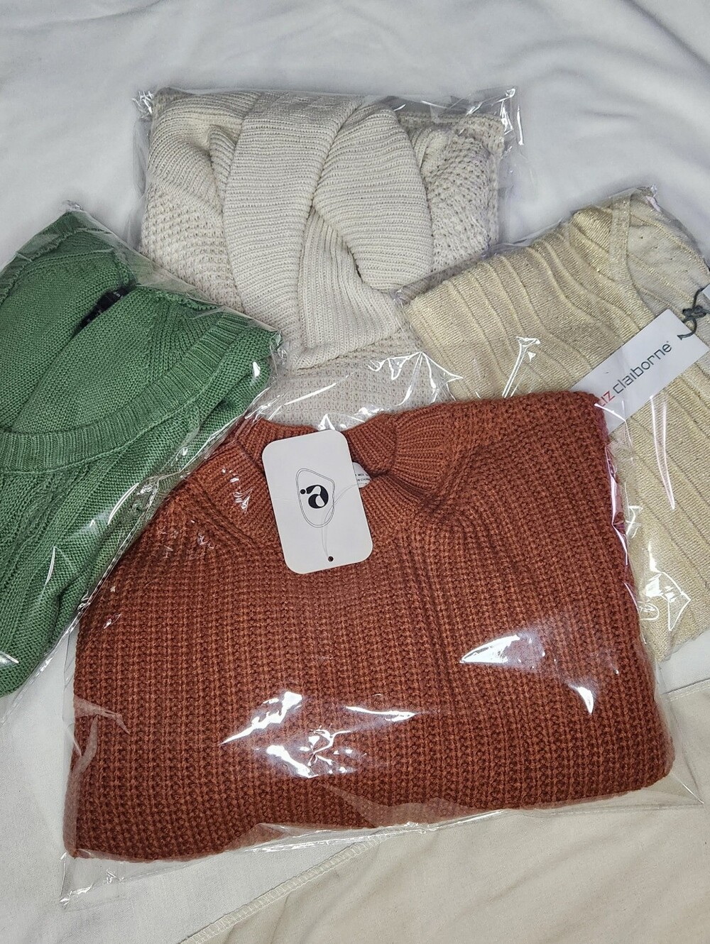 4-Piece Cozy Knitwear Sweater Bundle Box NWT - Liz Claiborne Elodie (M/L)